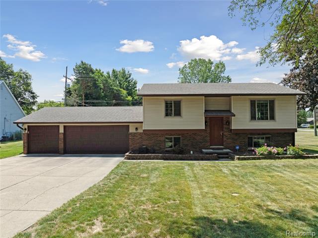 front view picture of 3395 W Maple Rd, Wixom, MI. 48393