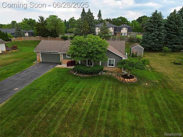 front view picture of 1640 High Pointe Dr, Walled Lake, MI. 48390