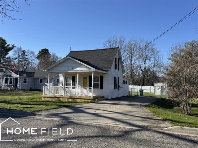 front view picture of 1518 Freeman St., Owosso, MI. 48867