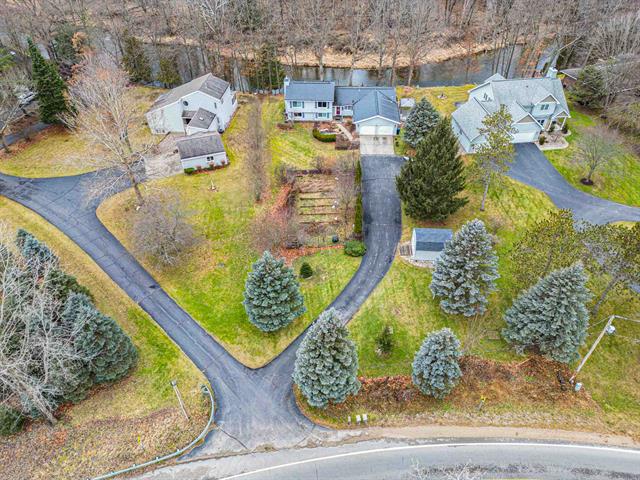 front view picture of 66 Meridian Court, Mount Pleasant, MI. 48858