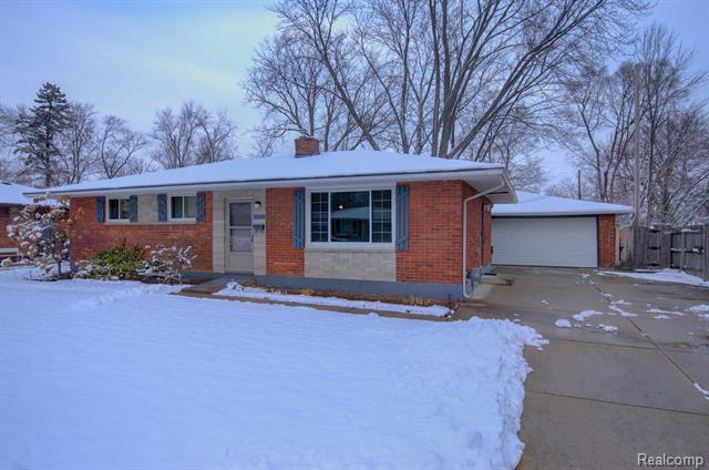 front view picture of 5177 Durwood Drive, Swartz Creek, MI. 48473