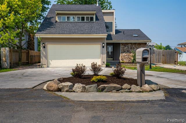 front view picture of 7824 Alexandria Drive, Fair Haven, MI. 48023