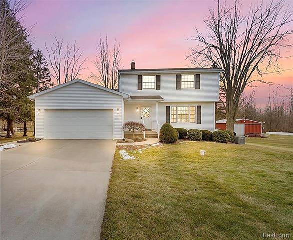 front view picture of 8368 E Lippincott Blvd, Davison, MI. 48423