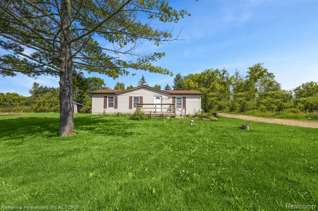 front view picture of 2779 Marlette Road, Silverwood, MI. 48760