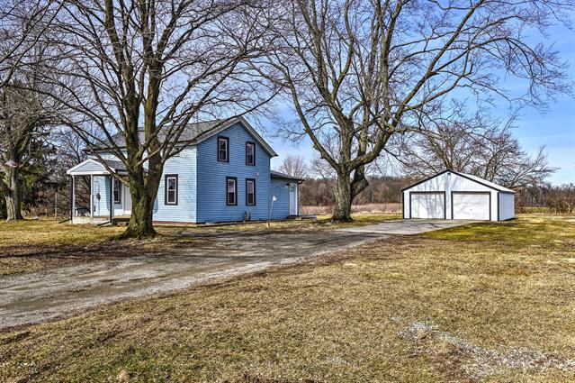 front view picture of 24464 Redfield Street, Edwardsburg, MI. 49112