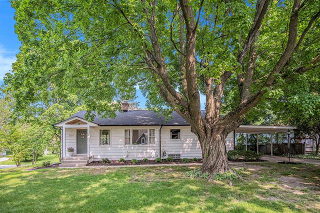 front view picture of 1014 Cutter Parkway Se, Grand Rapids, MI. 49546
