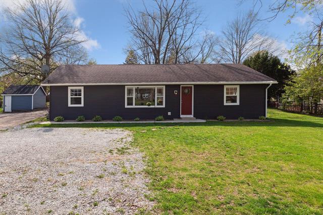 front view picture of 125 N 2Nd Street, Cassopolis, MI. 49031