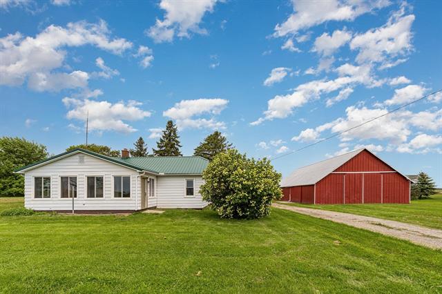 front view picture of 7239 E Rosebush Road, Mount Pleasant, MI. 48858