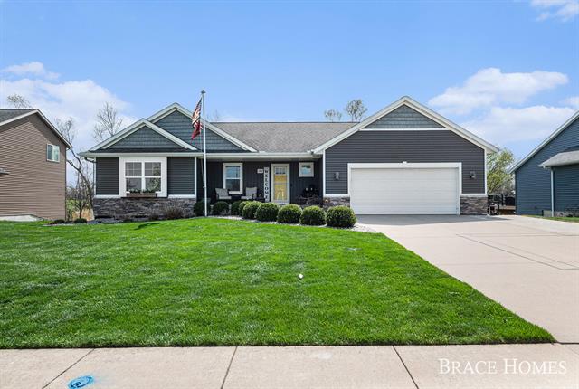 front view picture of 1748 Missoula Court Se, Caledonia, MI. 49316
