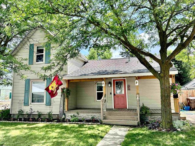 front view picture of 820 N Lansing, Mount Pleasant, MI. 48858