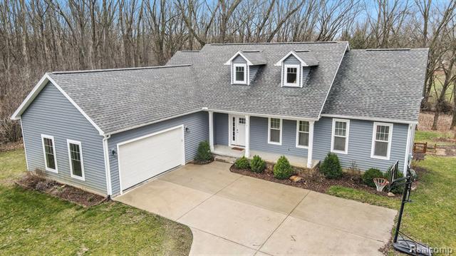 front view picture of 5667 Bon Terre Drive, Ypsilanti, MI. 48197