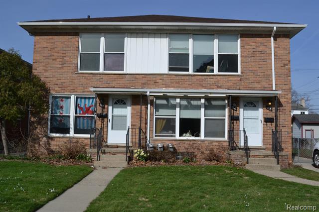 front view picture of 120 S Maple Avenue, Royal Oak, MI. 48067