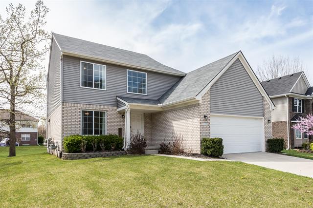 front view picture of 13274 Stamford Road, Belleville, MI. 48111