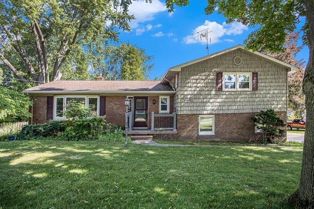 front view picture of 4842 Fleetwood Lane, Jackson, MI. 49201