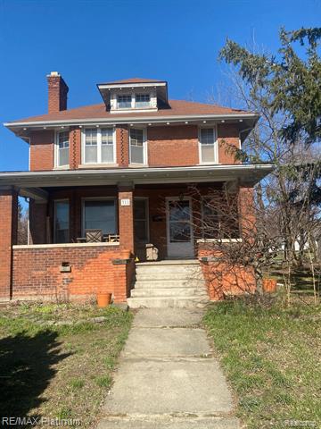 front view picture of 311 Northbound Gratiot Avenue, Mount Clemens, MI. 48043