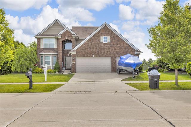 front view picture of 449 Corinth Circle, Dundee, MI. 48131