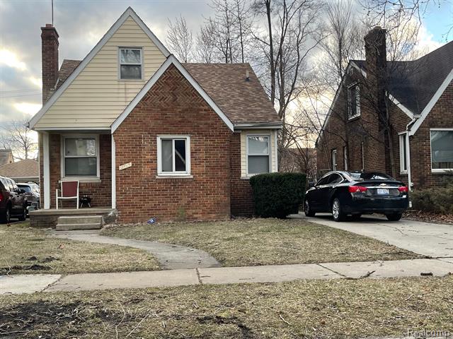 front view picture of 18669 Strathmoor Street, Detroit, MI. 48235