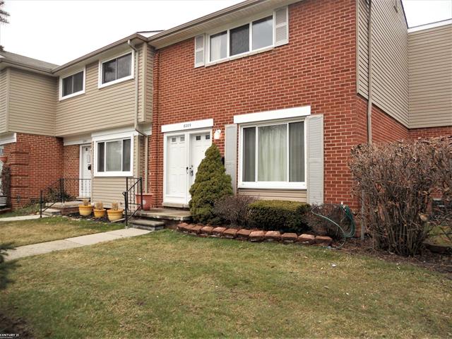 front view picture of 8209 Farnum, Warren, MI. 48093