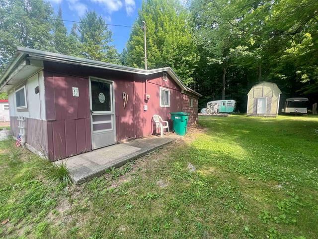 front view picture of 5237 E Hamilton, Harrison, MI. 48625