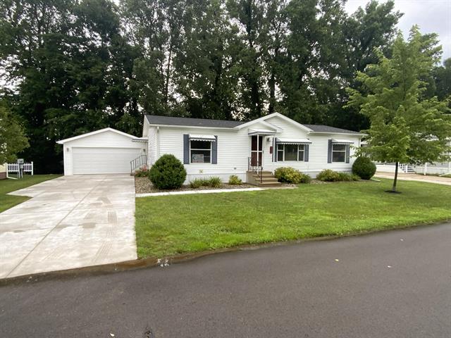 front view picture of 3840 Jarrow Street, Jackson, MI. 49201