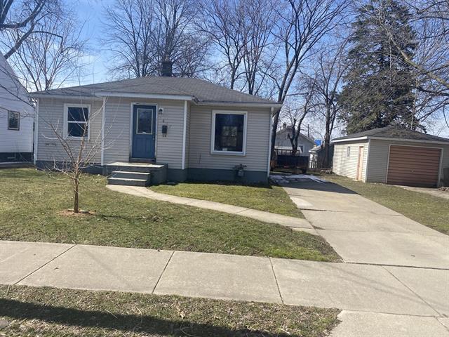 front view picture of 1617 Federal Avenue Sw, Wyoming, MI. 49509