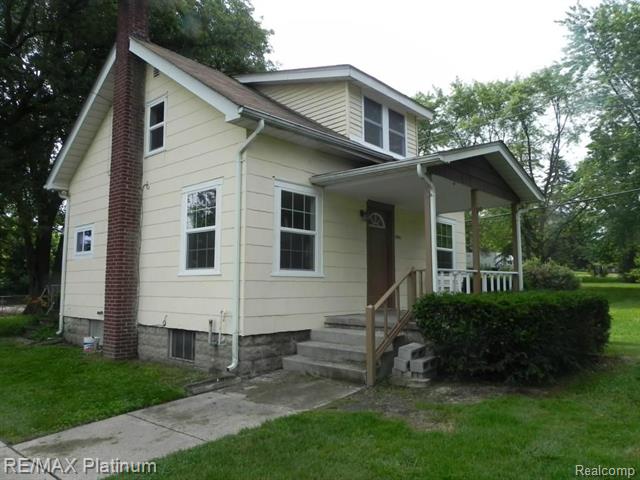front view picture of 4941 South Hill Rd, Milford, MI. 48381