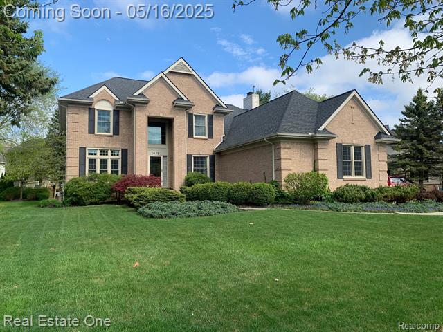 front view picture of 1079 Trailside Blvd, Wixom, MI. 48393