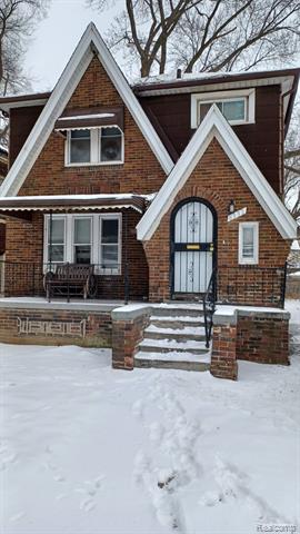 front view picture of 8332 Carlin Street, Detroit, MI. 48228