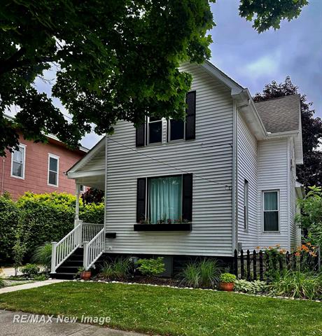 front view picture of 419 N Birney, Bay City, MI. 48708