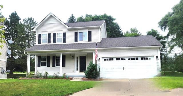 front view picture of 1360 Pond View Ct, Wixom, MI. 48393