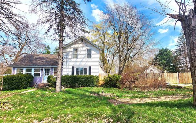 front view picture of 207 S Main Street, Ithaca, MI. 48847