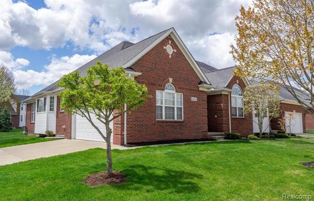 front view picture of 44091 Orion, Sterling Heights, MI. 48314