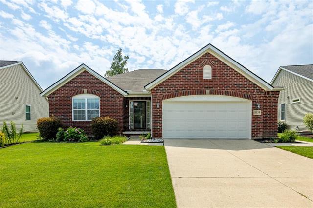 front view picture of 8934 Creekway Drive, Ypsilanti, MI. 48197