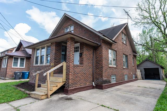 front view picture of 146 E Stockbridge Avenue, Kalamazoo, MI. 49001