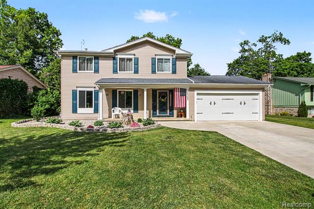 front view picture of 5302 Mill Wheel Drive, Grand Blanc, MI. 48439