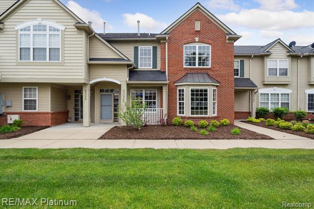 front view picture of 4300 Hampton Ridge Boulevard, Howell, MI. 48843