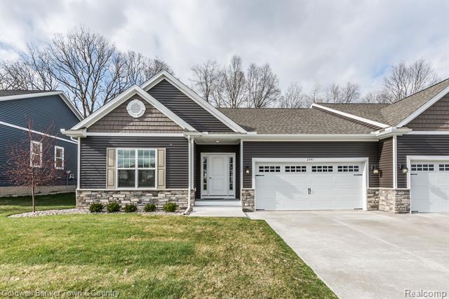 front view picture of 2941 Blue Sky Drive, Howell, MI. 48843