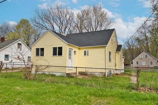 front view picture of 1003 Pine Street, Niles, MI. 49120