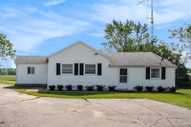 front view picture of 2651 Norvell Road, Grass Lake, MI. 49240