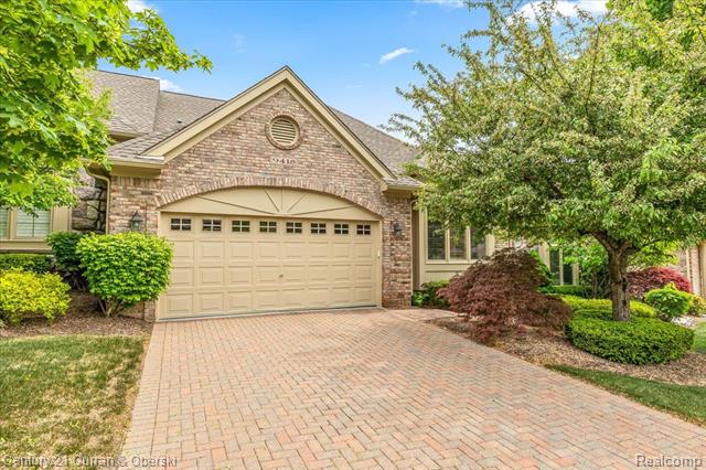 front view picture of 9418 High Pointe, Plymouth, MI. 48170