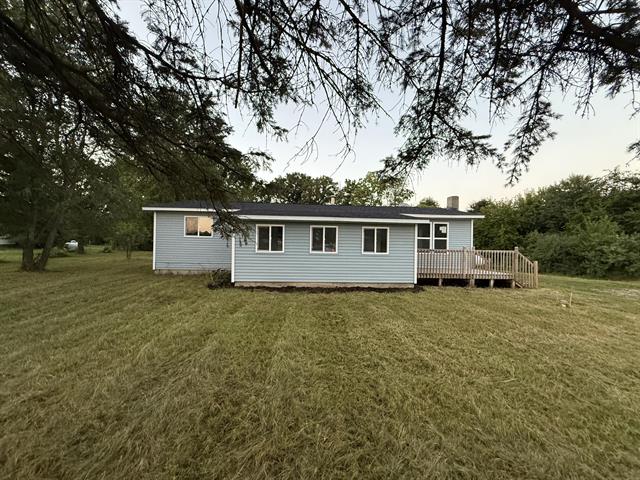 front view picture of 4872 W Carson City Road Road, Greenville, MI. 48838