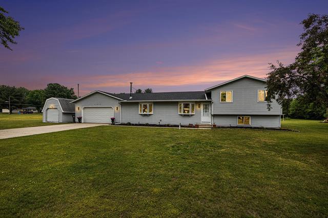front view picture of 33892 Shirley Drive, Niles, MI. 49120
