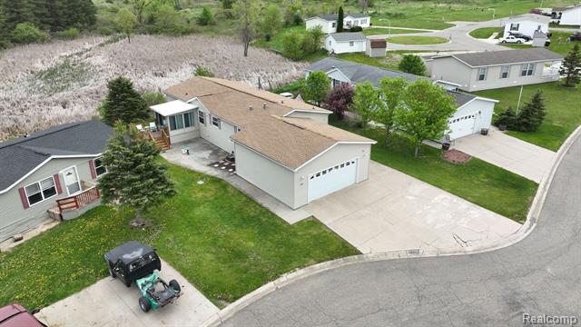 front view picture of 278 Almond Court, Davison, MI. 48423