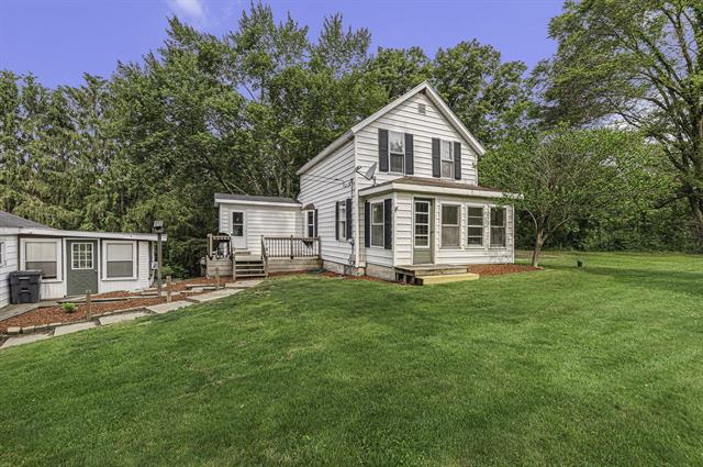 front view picture of 8594 Almena Drive, Kalamazoo, MI. 49009
