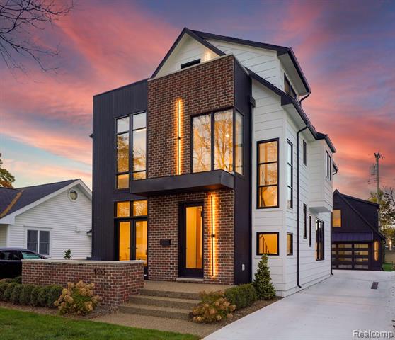 front view picture of 1135 Chapin Avenue, Birmingham, MI. 48009