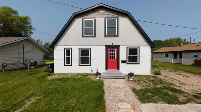 front view picture of 419 N Third St, West Branch, MI. 48661