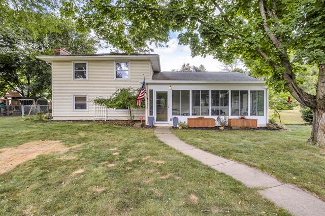 front view picture of 3490 Jamaica Drive, Jackson, MI. 49203