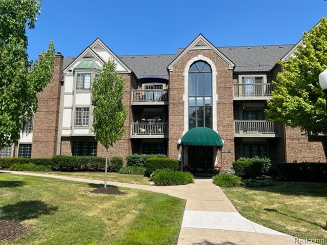 front view picture of 797 Deer Court, Plymouth, MI. 48170