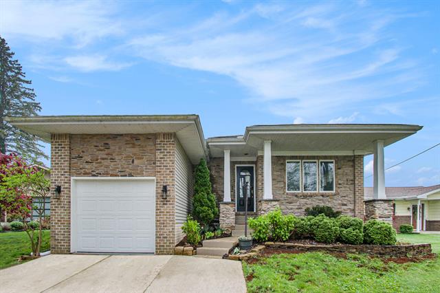 front view picture of 2175 Wamplers Heights Drive, Brooklyn, MI. 49230