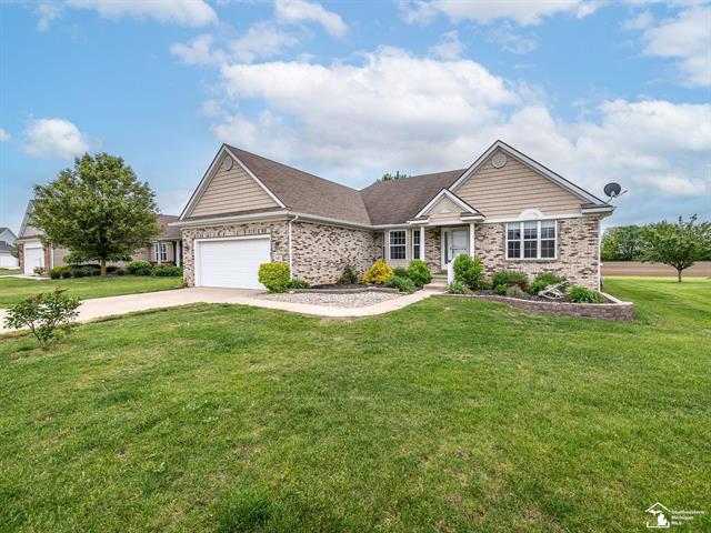front view picture of 957 Plum Tree Circle, Monroe, MI. 48161